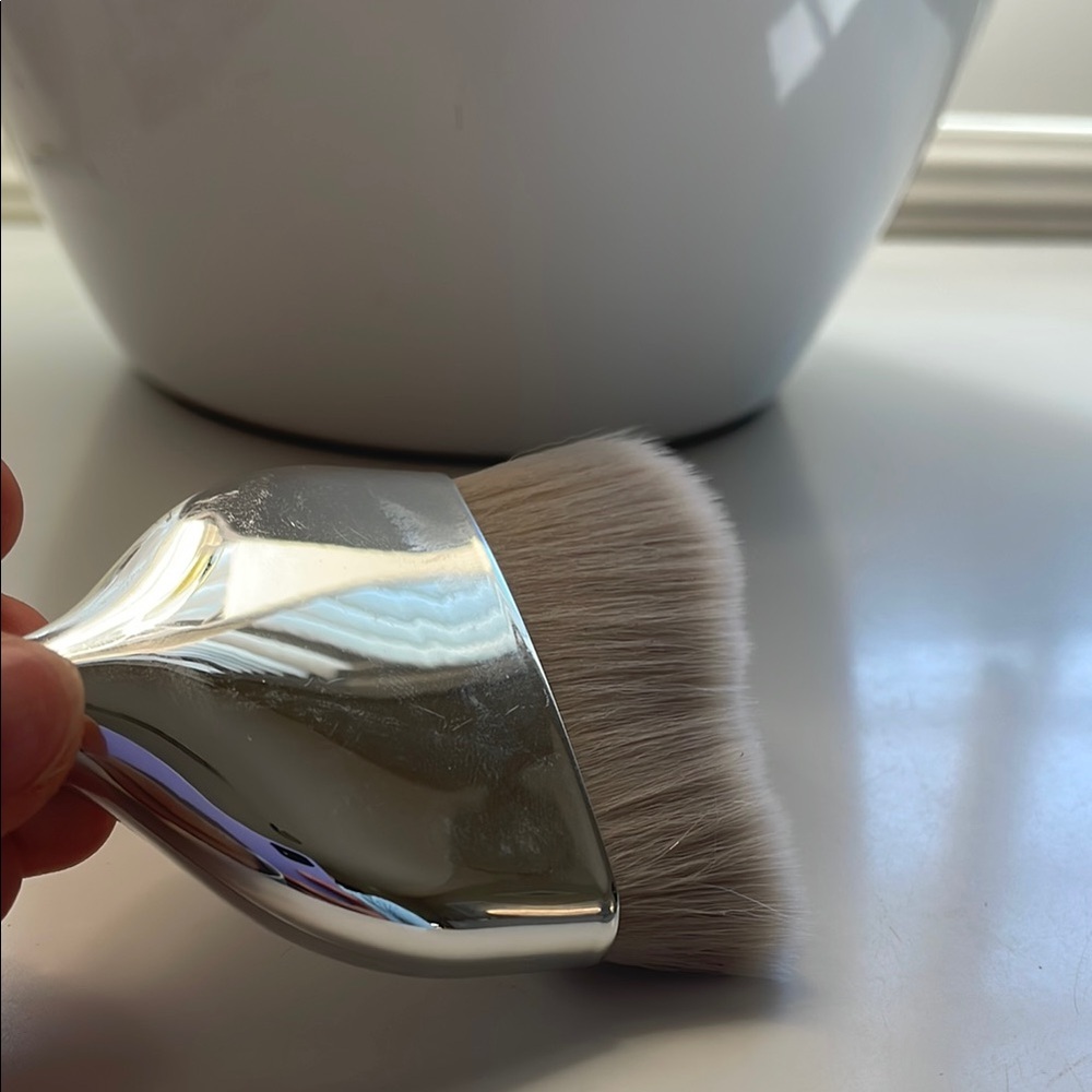 e.l.f. Makeup Brush - Picture 5 of 7
